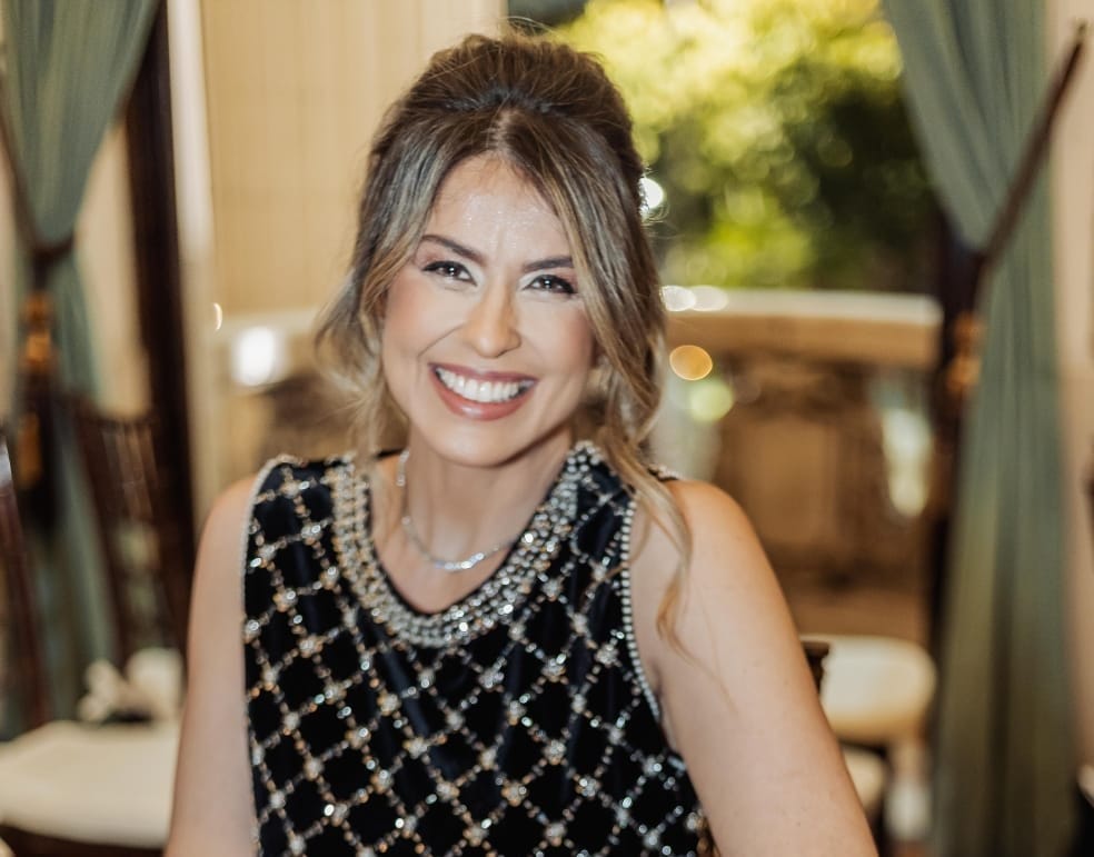 Suelen Garcia de Paula na capa da Revista Tok de Empreendedorismo